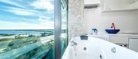 Room, Jetted Tub, Ocean View