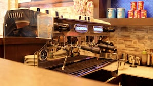 Bar (on property) - Good Nice Hotel Patong (Patong)