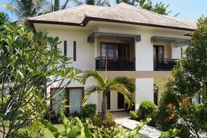 Balcony - Medewi Bay Retreat (Pekutatan)