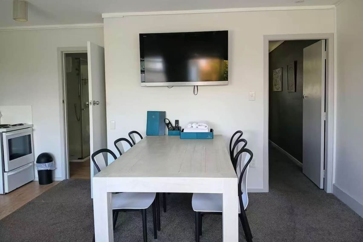 Large 2 Bedrooms Apartment | In-room safe, desk, laptop workspace, soundproofing
