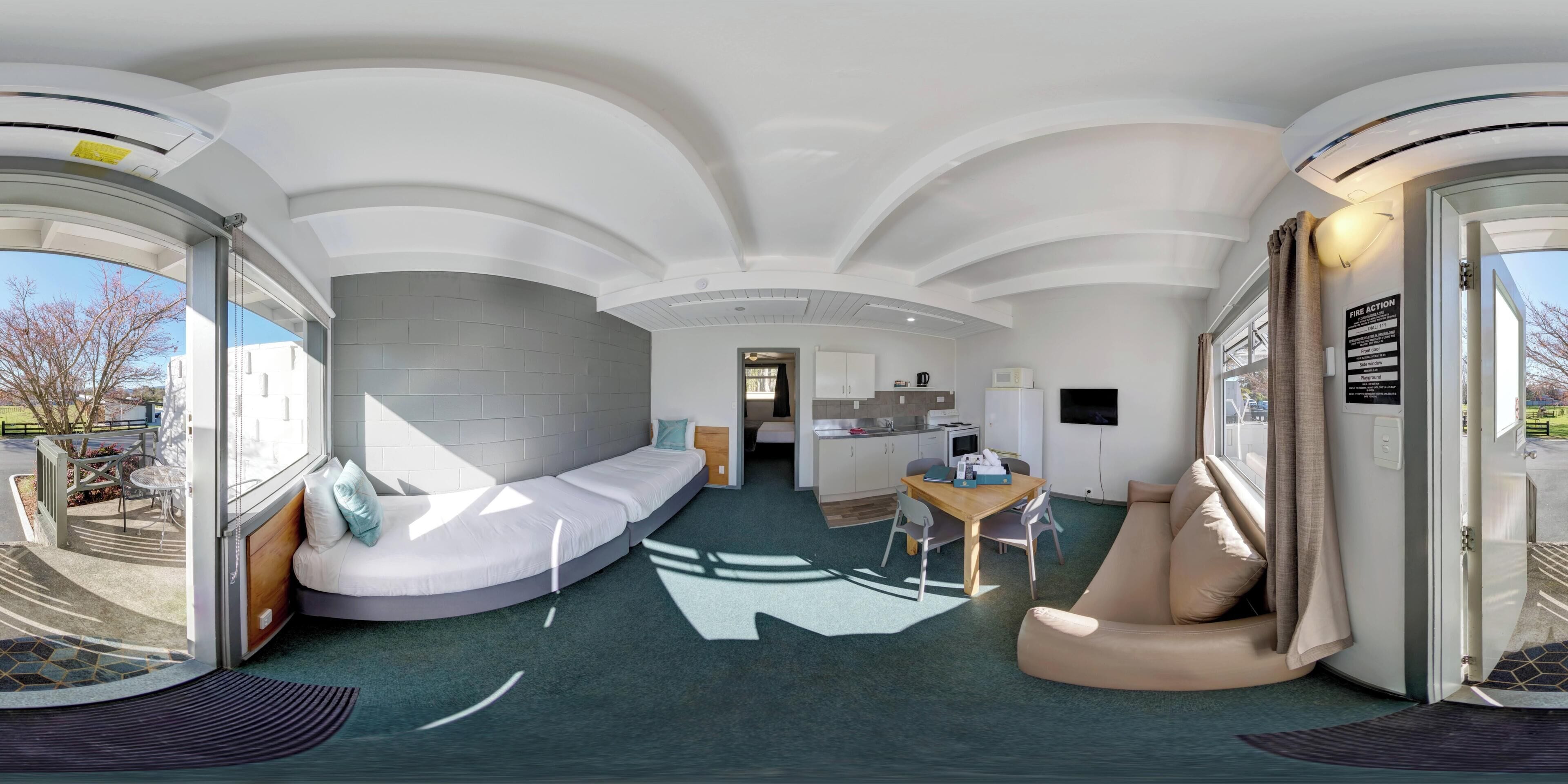 ファミリー ルーム | 高級寝具、羽毛の掛け布団、セーフティボックス (室内)、客室ごとに異なるインテリア