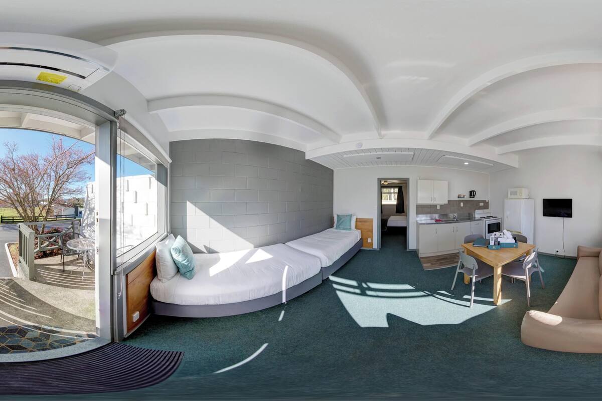 Family Room | In-room safe, desk, laptop workspace, soundproofing
