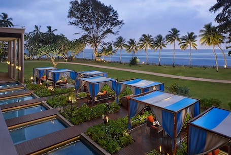 Superior Ocean View | Interior