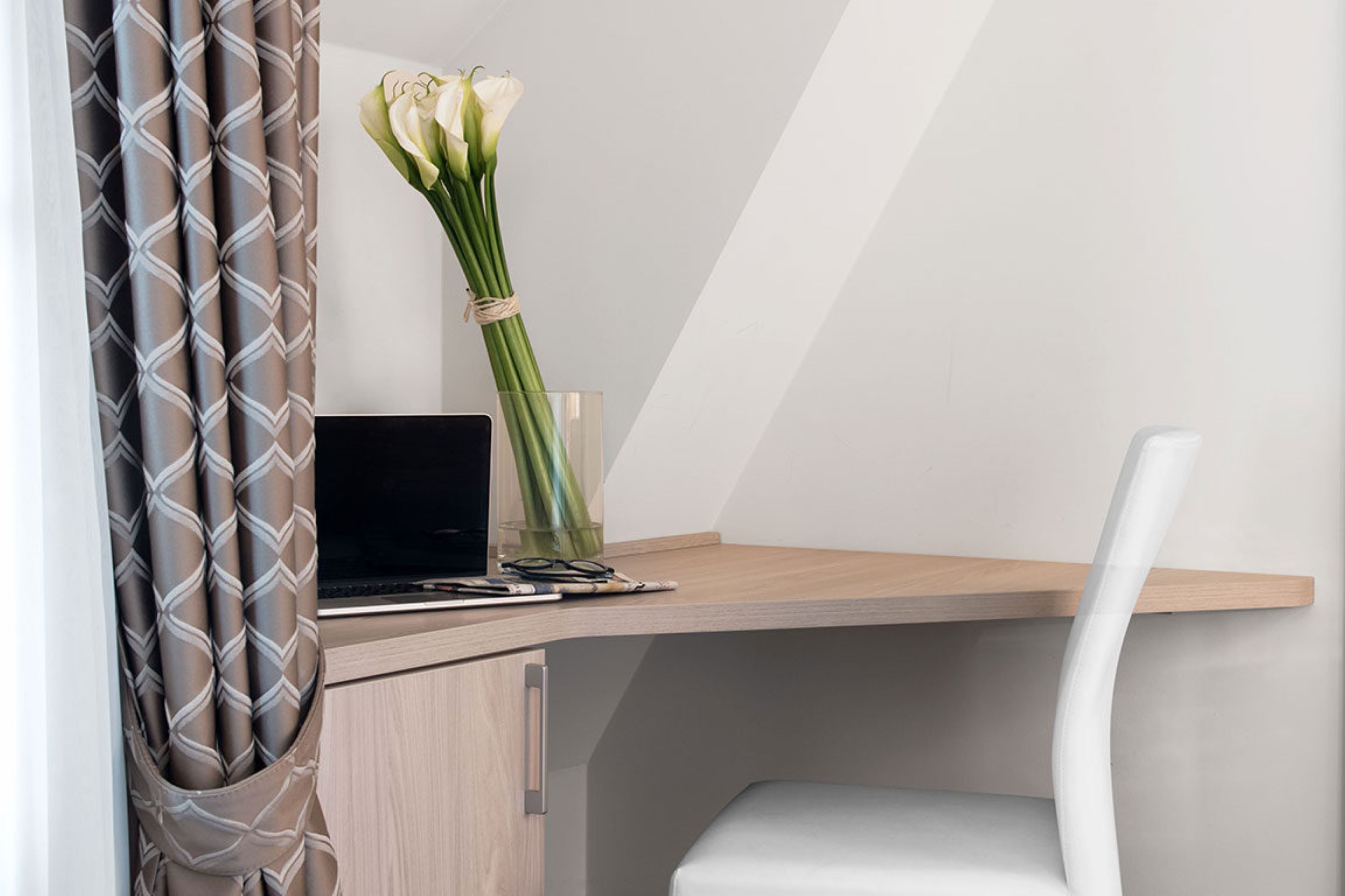 minibar, in-room safe, desk, soundproofing