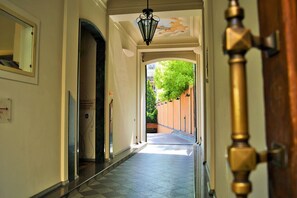 Entrée de l’hébergement