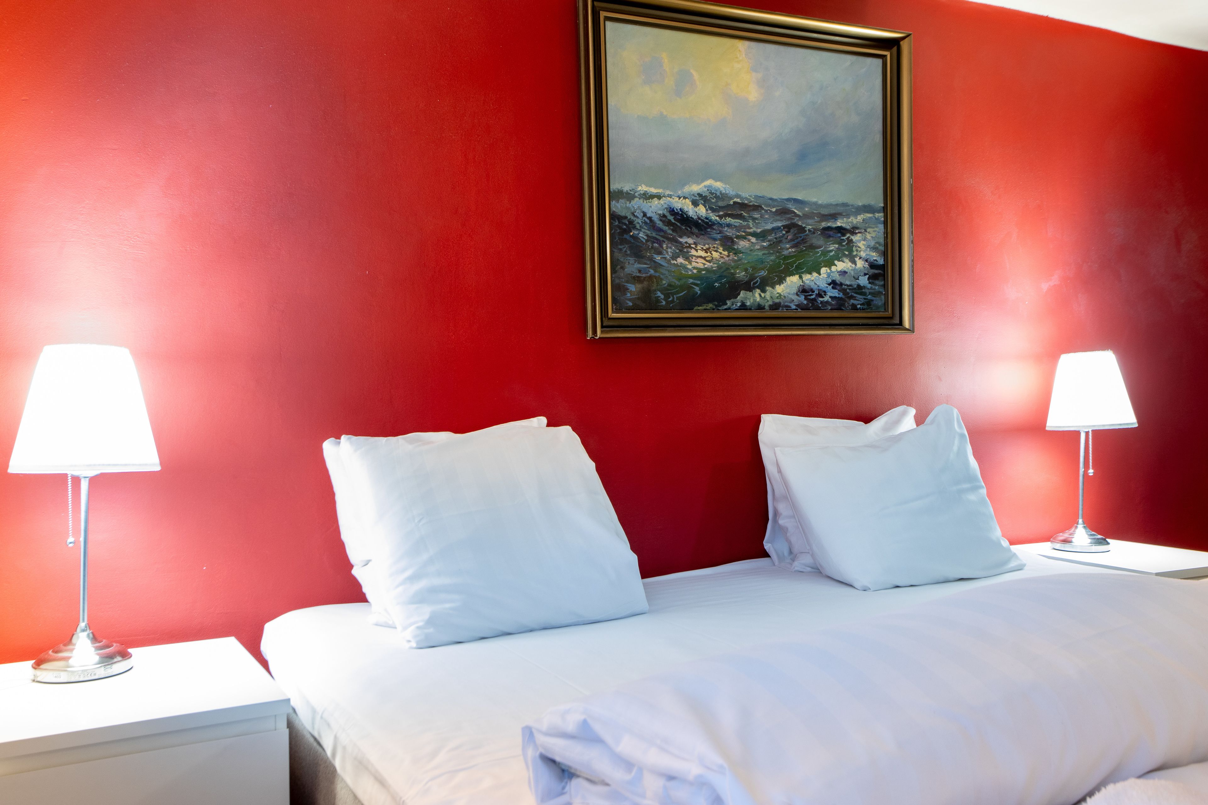 Apartamento económico, 1 habitación, vistas a la ciudad | Tabla de planchar con plancha, cunas (de pago), wifi gratis