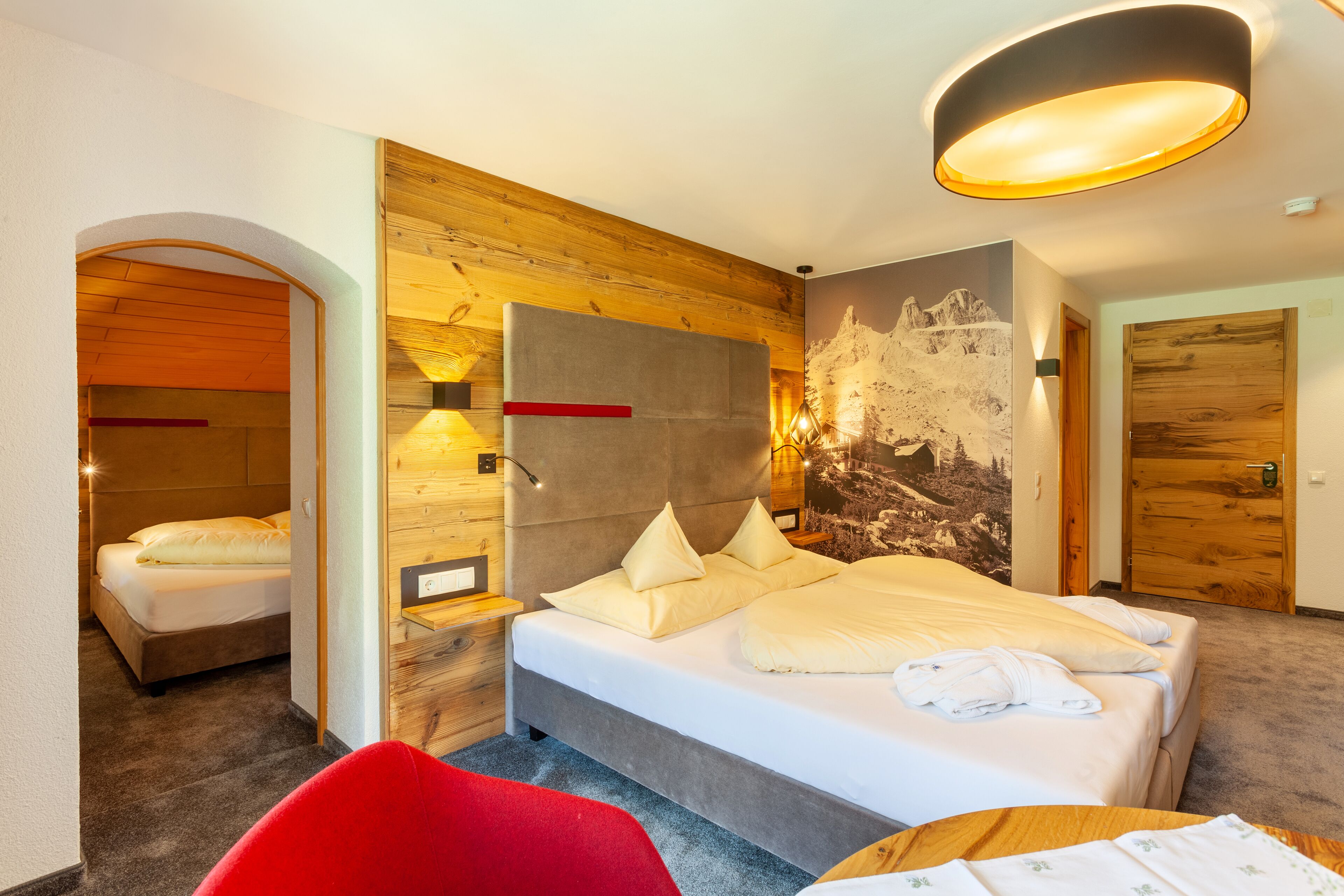 Familien-Suite, 2 Schlafzimmer | Bettwäsche aus ägyptischer Baumwolle, hochwertige Bettwaren, Zimmersafe