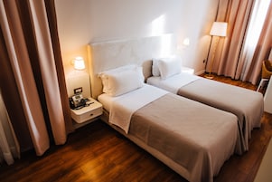 Twin Room, Balcony | Frette Italian sheets, Select Comfort beds, minibar