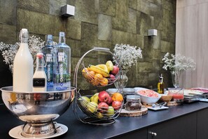 Desayuno buffet todos los días (con cargo) 