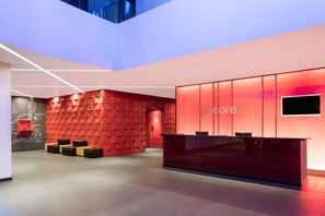 Sisään- ja uloskirjautumisautomaatti