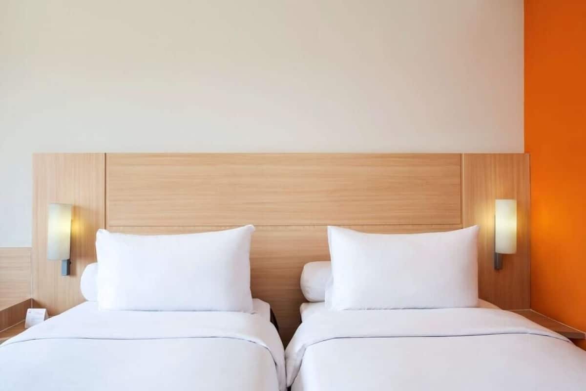 superior twin room | premium bedding, minibar, in-room safe, desk