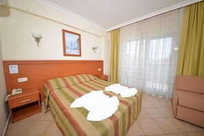 Standard Room | Minibar