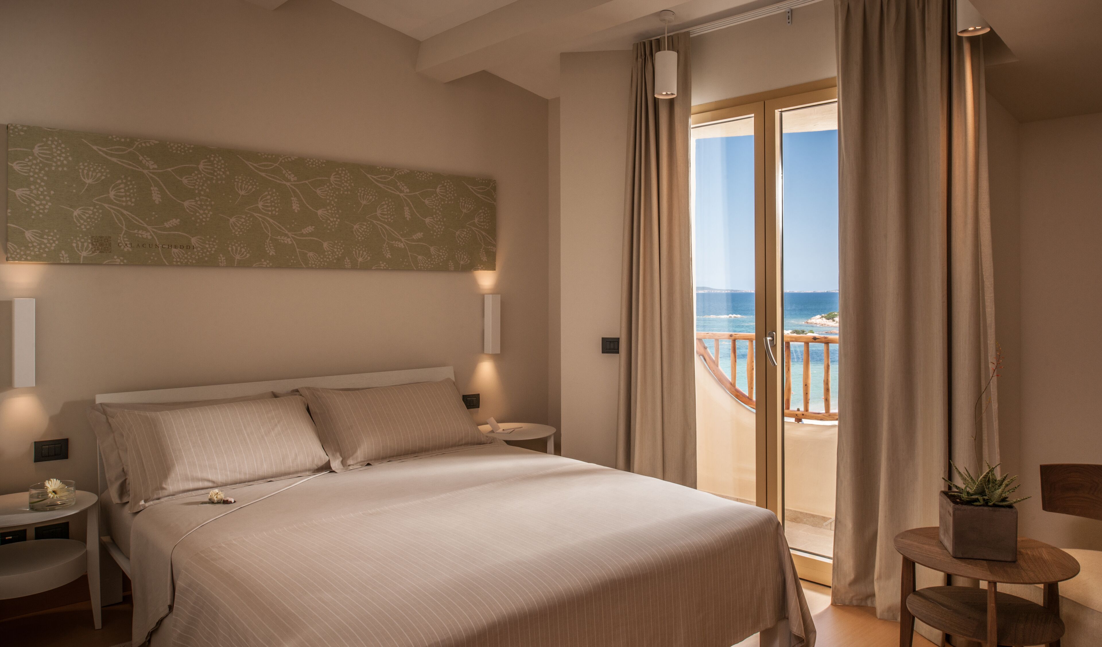 Doppia Superior Vista Mare | Ropa de cama hipoalergénica, minibar, caja fuerte y escritorio