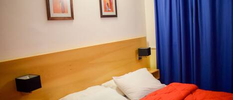 Pintu masuk properti