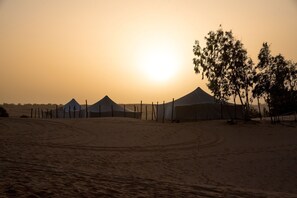 Façade de l’hébergement - soirée/nuit