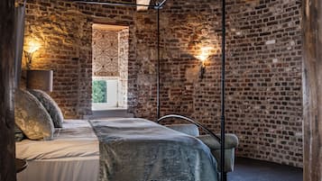Torensuite Bleu | 1 bedroom, hypo-allergenic bedding, minibar, in-room safe