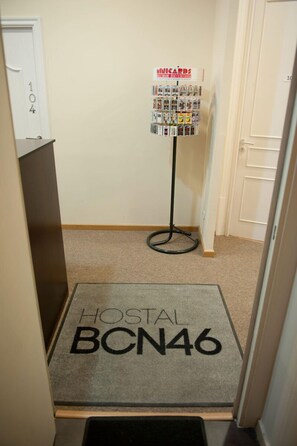 Lobby - Hostal Bcn 46 (Barcelona)