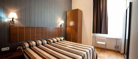 In-room safe, desk, soundproofing, iron/ironing board