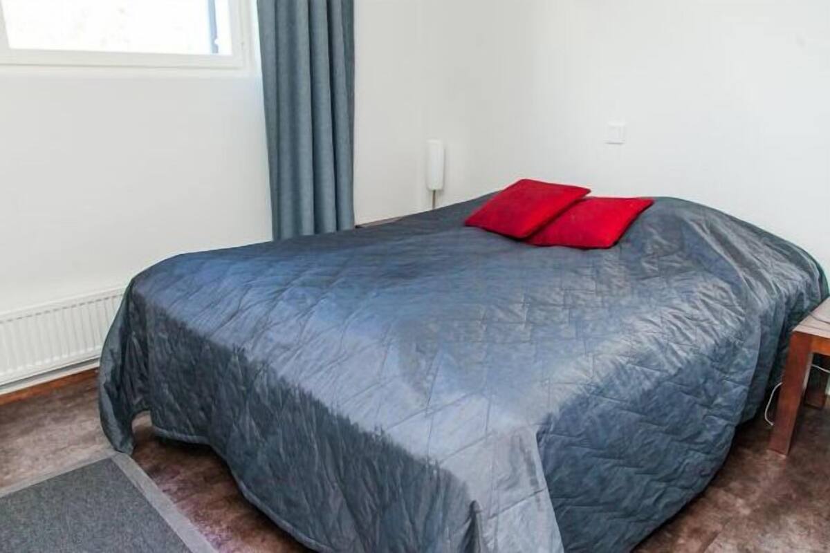 1 Schlafzimmer, Schreibtisch, Verdunkelungsvorhänge