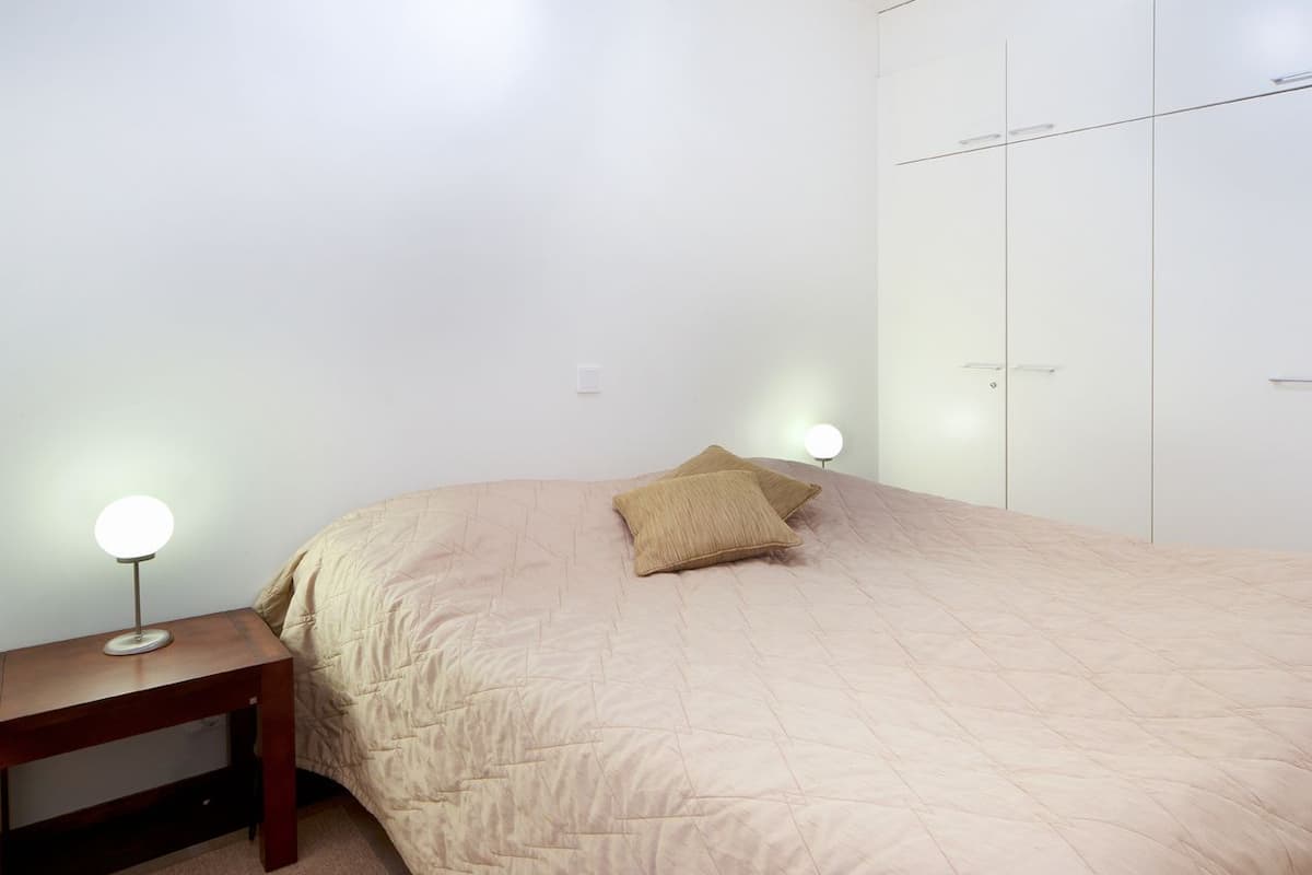 1 Schlafzimmer, Schreibtisch, Verdunkelungsvorhänge