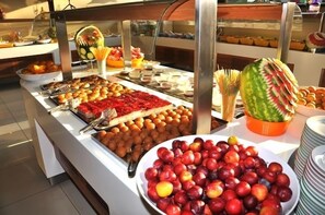 Buffet - Telmessos Neva Hotel - Halal-Non Alcoholic  Hotel (Fethiye)