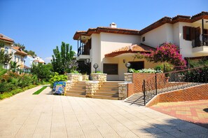 บริเวณภายนอก