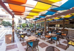 Breakfast, lunch, dinner served; al fresco dining