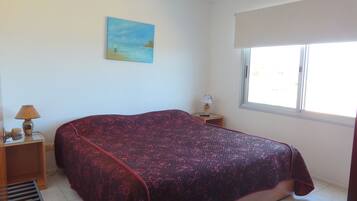 Apartment, Terrace | In-room safe, blackout drapes, WiFi (free)