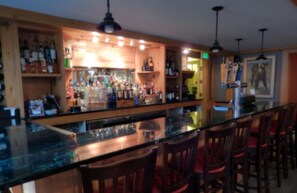 Bar (on property) - The Lyme Inn (Lyme)