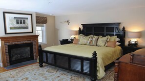 غرفة ديلوكس | ملاءات من القطن المصري وأغطية فراش متميزة وأسرّة بطبقة علوية مريحة