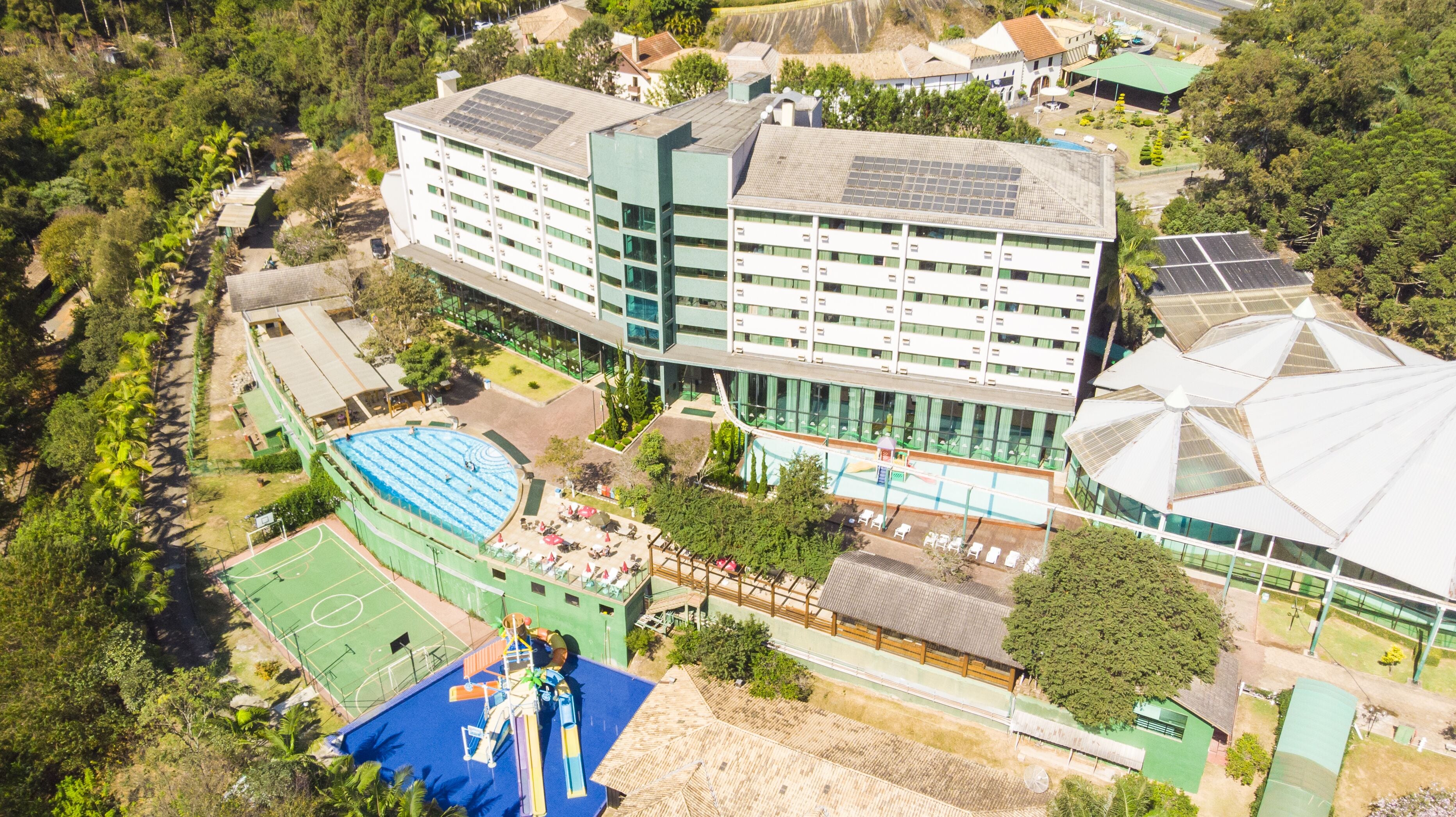 Fachada da propriedade