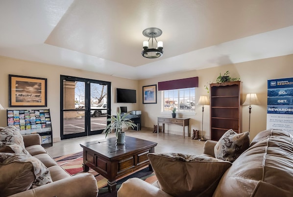 Lobby - SureStay Hotel By Best Western Fernley (Fernley)