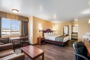 Suite, 1 King Bed, Non Smoking, Microwave | Individually furnished, desk, laptop workspace, iron/ironing board - SureStay Hotel By Best Western Fernley (Fernley)