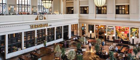 Daily full breakfast for a fee