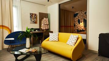 1 bedroom, Egyptian cotton sheets, Tempur-Pedic beds, minibar