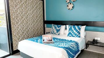 1 bedroom, Egyptian cotton sheets, Tempur-Pedic beds, minibar