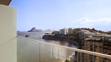 Minibar, in-room safe, desk, soundproofing