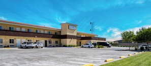 Front of property - America Inn & Suites (Ridgecrest)