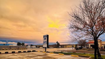 Ubetjent parkering (inkludert)