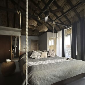 Premium Room | Premium bedding, in-room safe, desk, blackout curtains - Quinta Bella Huatulco (Santa María Huatulco)