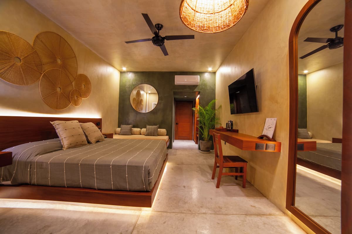 Superior Room | 1 bedroom, premium bedding, in-room safe, desk