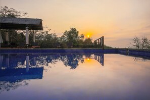 Outdoor pool, pool loungers