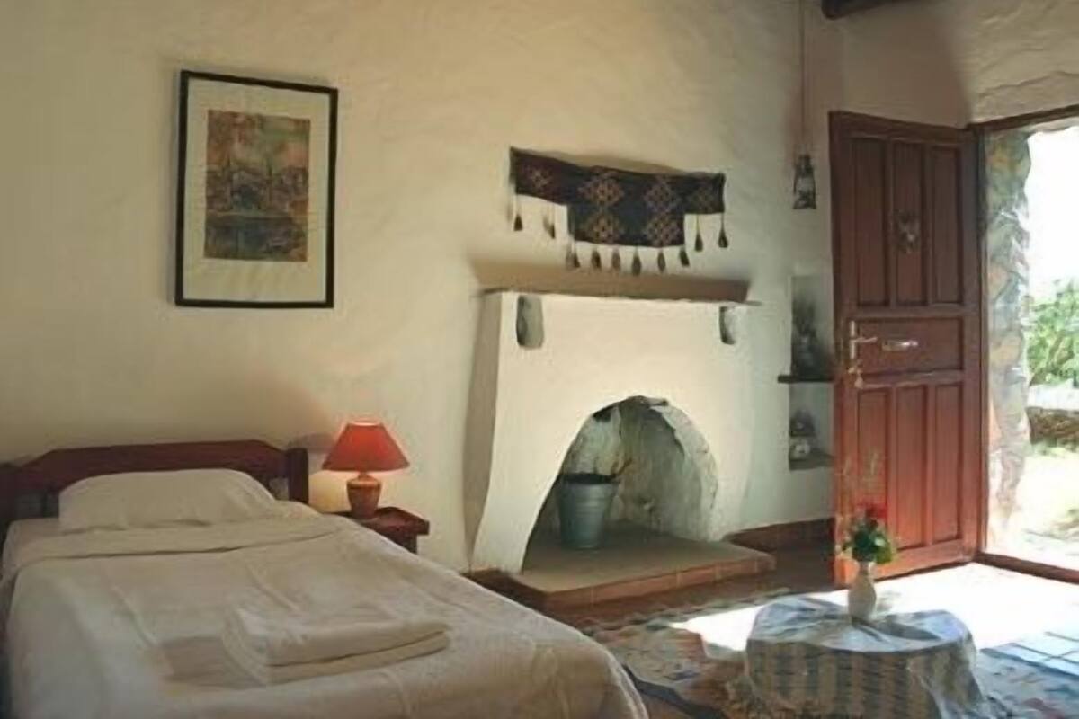 Apartment, 2 Bedrooms | Room amenity