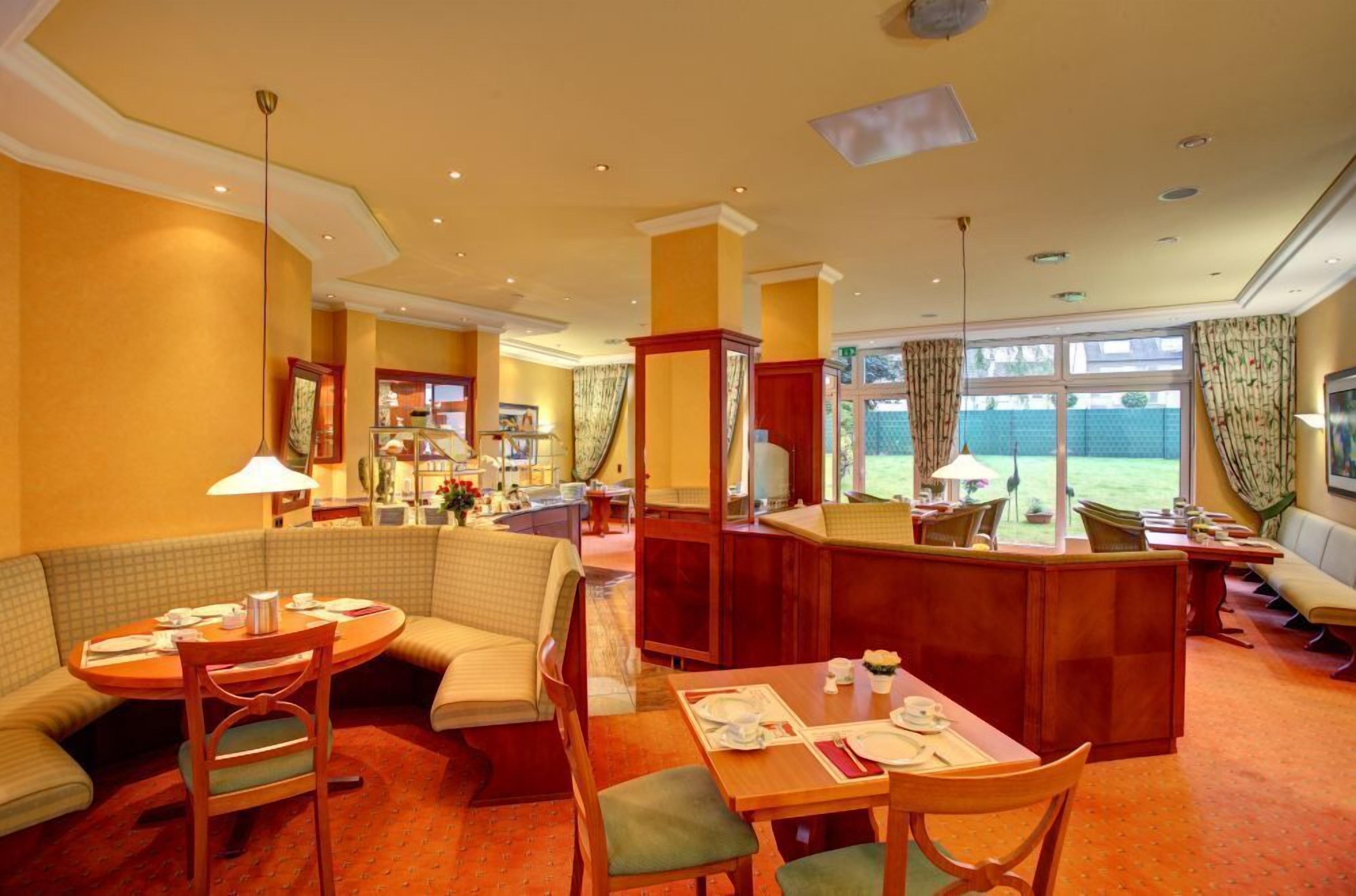 daily buffet breakfast (eur 14 per person)