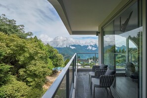 Chambre Quadruple Classique, vue montagne, en mezzanine | Balcon
