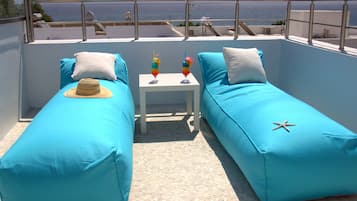 Suite, Hot Tub, Sea View | Terrace/patio