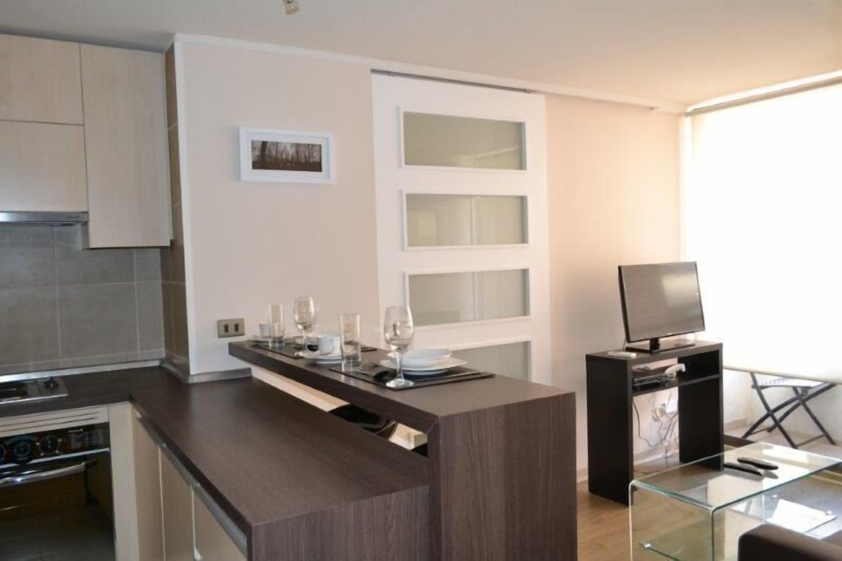 Apartamento, 2 quartos | Opções para refeição no quarto