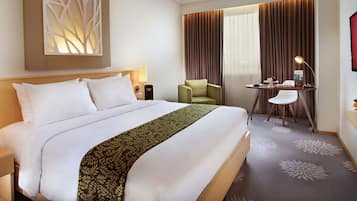 Deluxe Double Room | Premium bedding, in-room safe, desk, laptop workspace