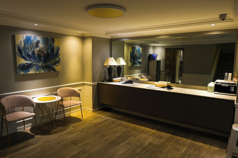 Chinggis Khaan Hotel by null