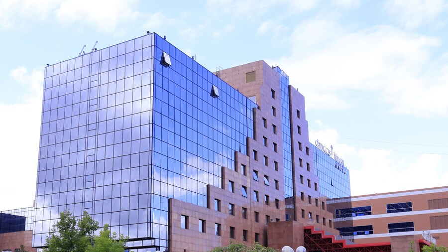 Chinggis Khaan Hotel